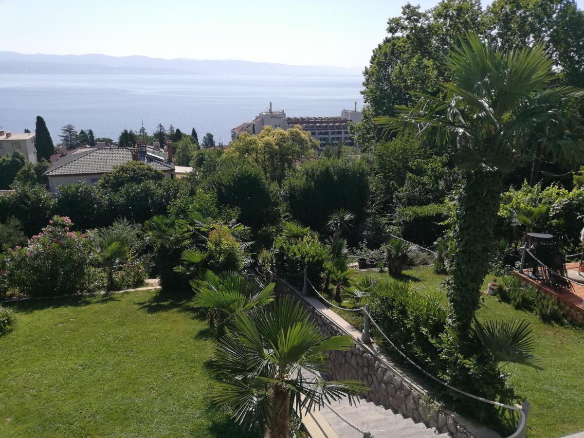 Villa Allegra Ловран Экстерьер фото
